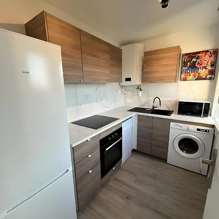 Apartment Acces Rapide A Paris Avec Parking Maisons-Alfort